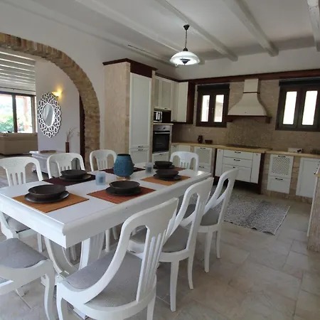 Zacharenia Corfu וילה *